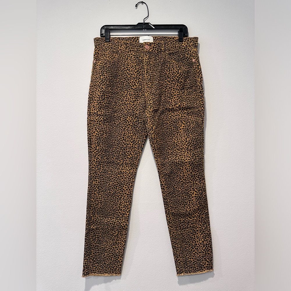 CURRENT/ELLIOTT NEW HIGH WAIST STILETTO Spotted Leopard Crop Jean size 30
NWT - Picture 6 of 11